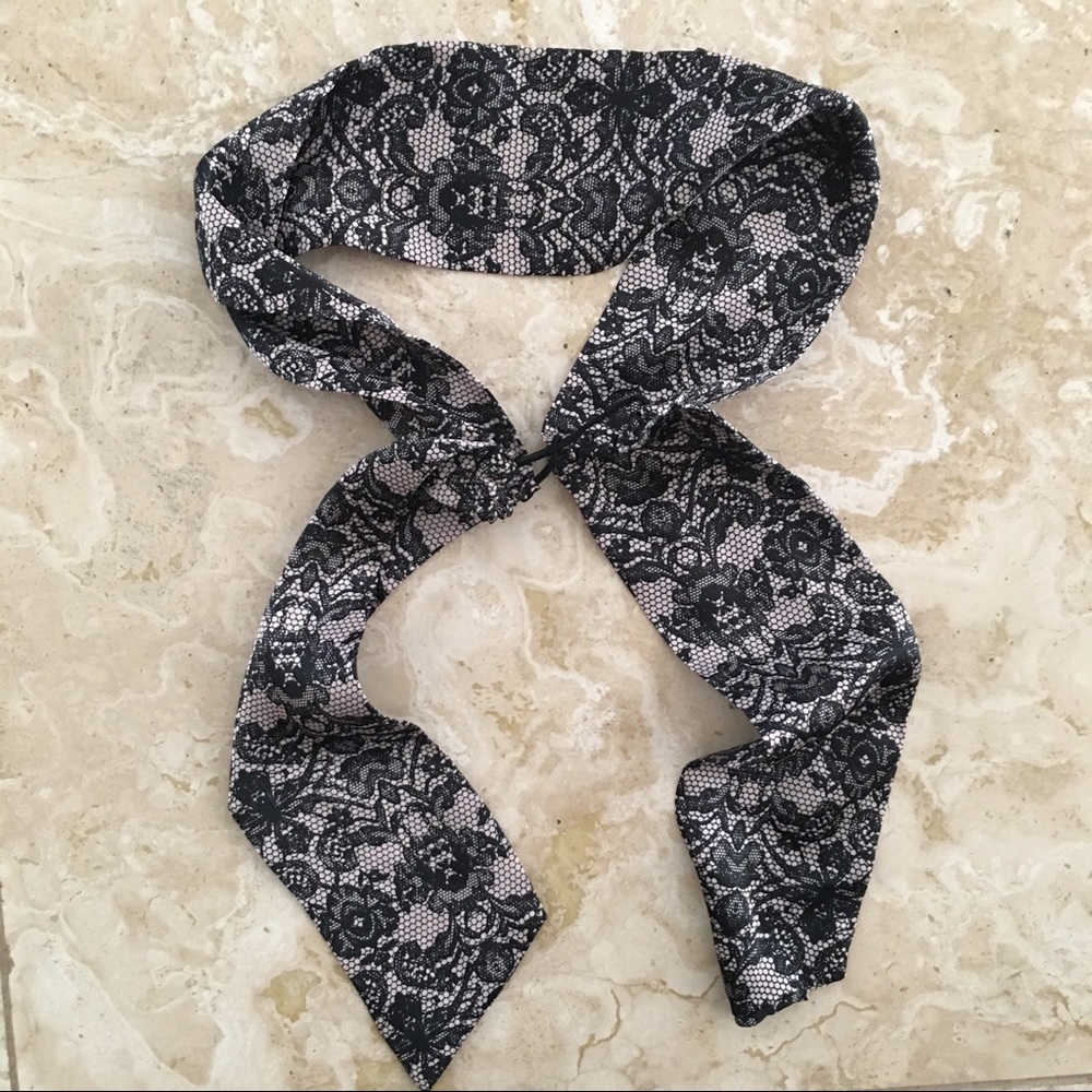 H&M Lace Patterned Headband Scarf